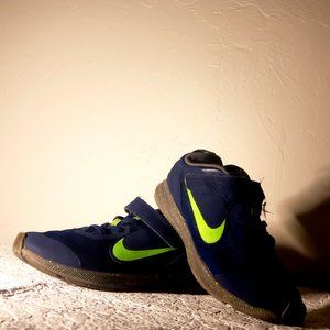 Nike Down Shifter, Used, Almost New, Size 2.5, Dark Blue, Gray, Green